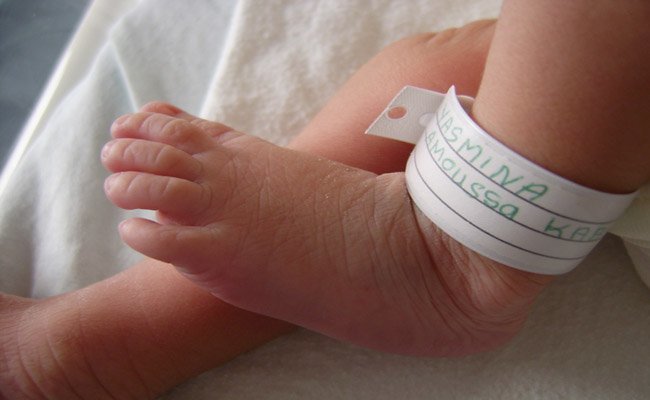 Inscripción de los recién nacidos como beneficiarios de la asistencia sanitaria