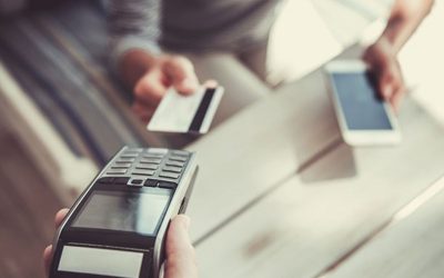 Los establecimientos deberán tener un sistema de pago alternativo al efectivo en transacciones de más de 30 euros