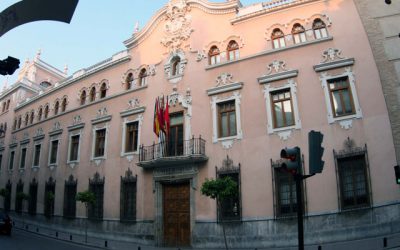 Ayuda de 7.500 euros para la contratación de jóvenes con título universitario